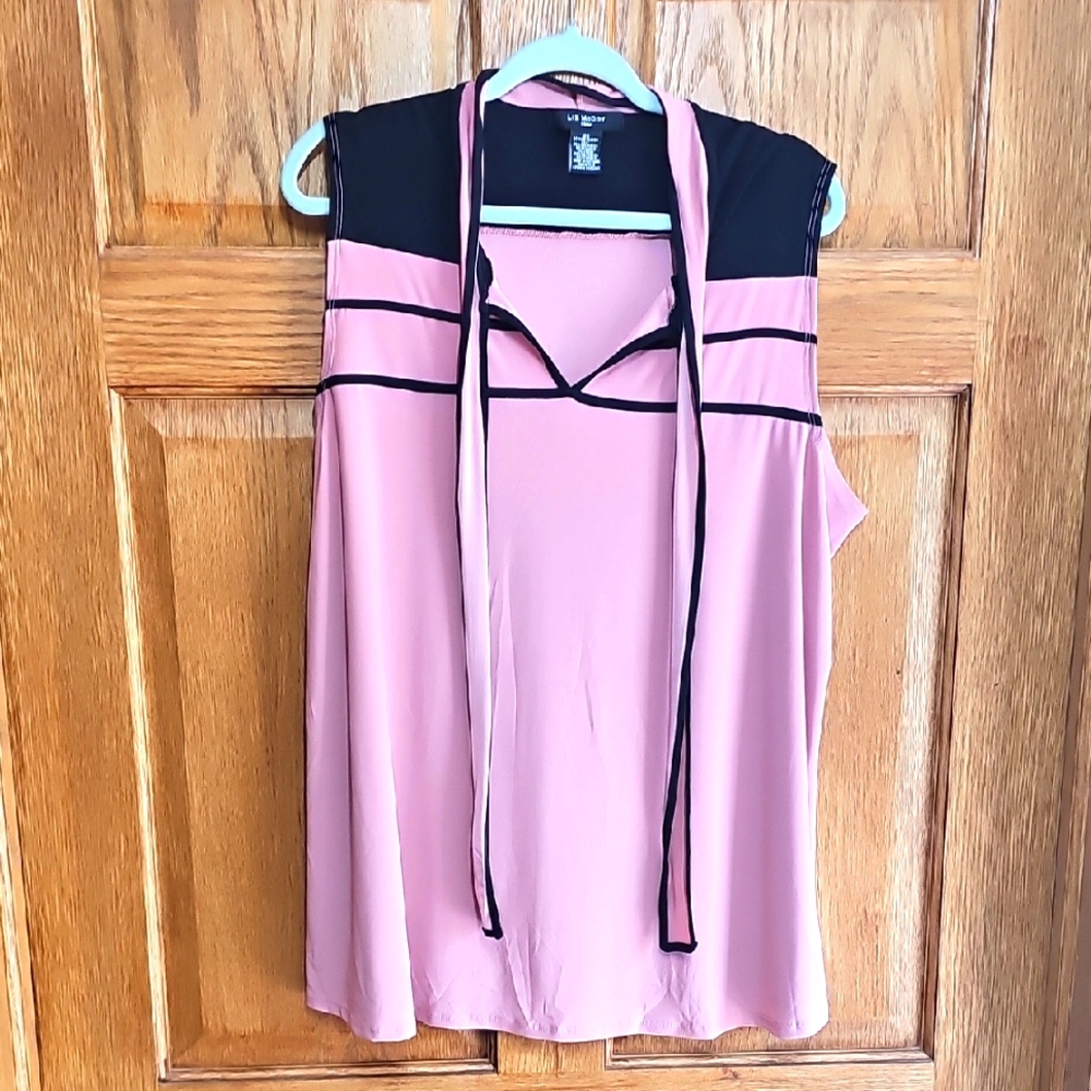 Ros3 and Black Sleeveless Top